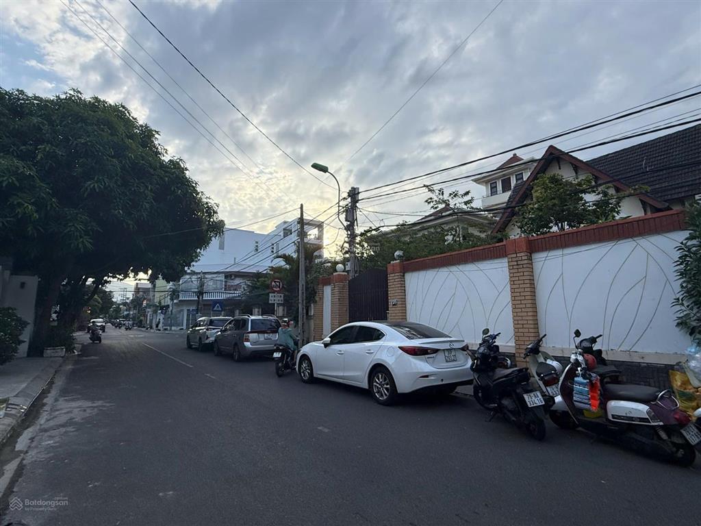 Bán nhà mặt tiền đường lam sơn 2 tầng  phước hòa cũ, nha trang giá tốt