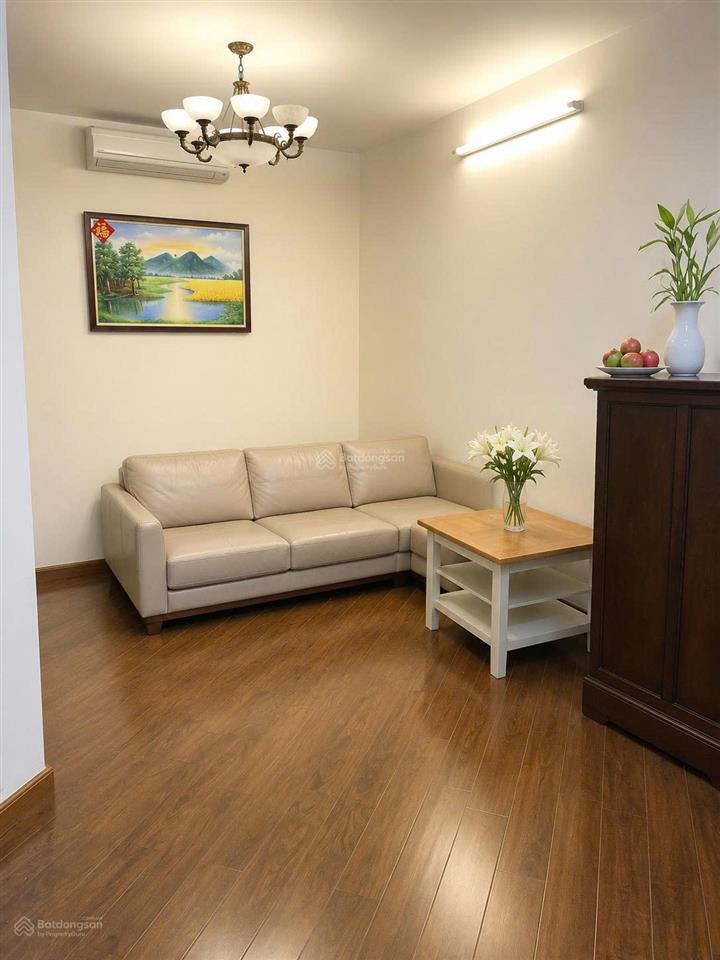 Cần bán căn góc tầng trung 3 ngủ 2 ban công thoáng sáng chung cư 57 vũ trọng phụng