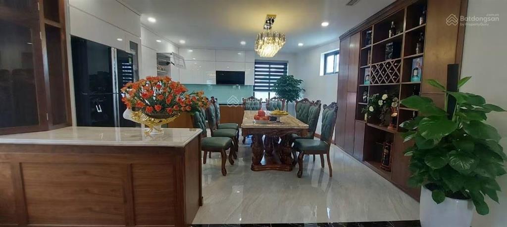 Bán biệt thự văn phú, 200m2x4 tầng, thang máy, vài bước ra công viên, hồ, kinh doanh, văn phòng.