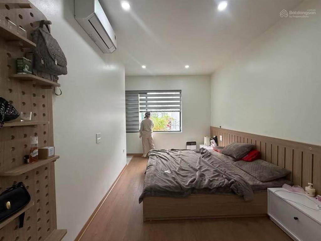 Bán nhà 5 tầng view thoáng phố chế lan viên, ô tô đỗ cách 10m, đi bộ 5p ra công viên hòa bình