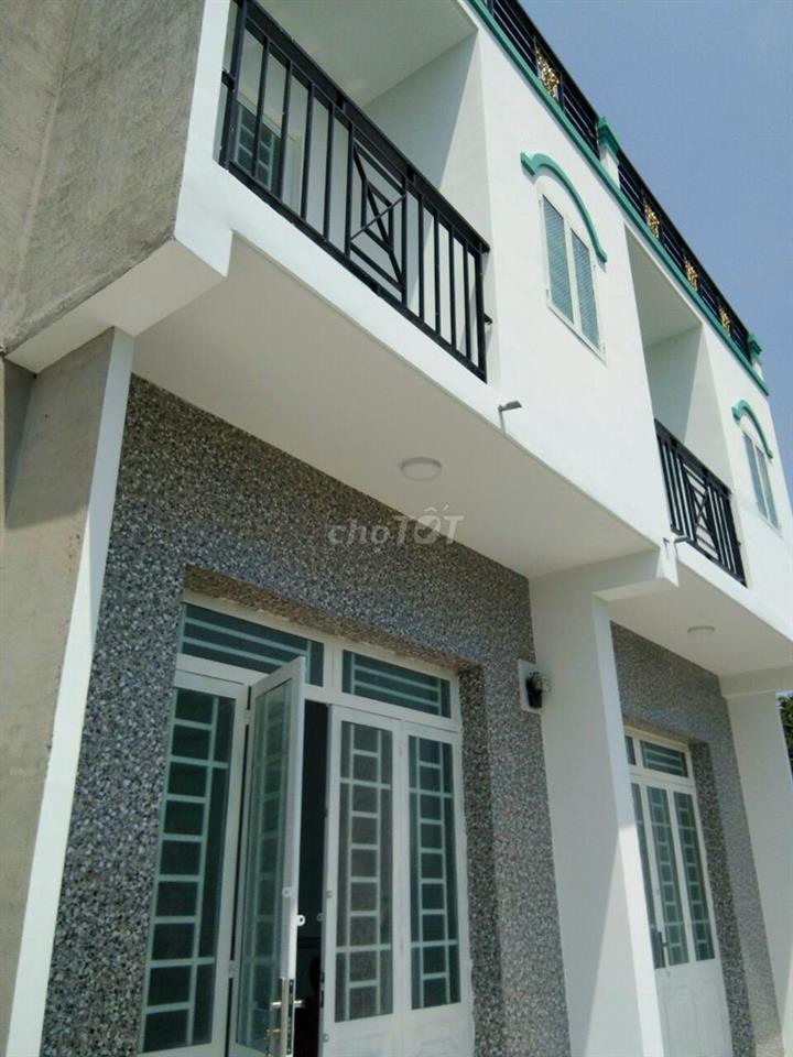 Bán nhà Long Hậu dtsd 140m, xây làm 2 căn, cạnh SG Village, T&T 