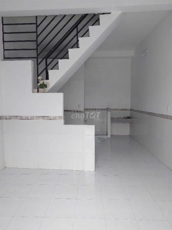 Bán nhà Long Hậu dtsd 140m, xây làm 2 căn, cạnh SG Village, T&T 
