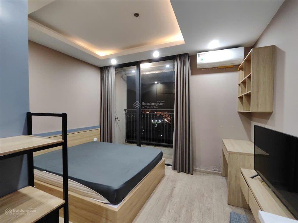 Giá tốt chính chủ gửi cho thuê căn studio 30m2 full nội thất cao cấp tại vinhomes green bay mễ trì
