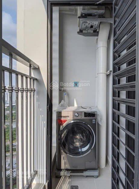 (giá tốt) chính chủ cho thuê căn studio 30m2 đầy đủ nội thất cao cấp tại vinhomes green bay