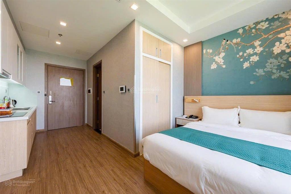 (giá tốt) chính chủ cho thuê căn studio 30m2 đầy đủ nội thất cao cấp tại vinhomes green bay