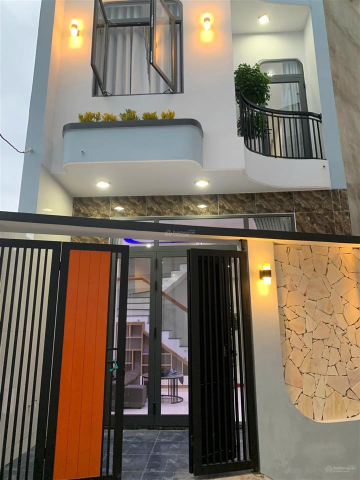 Chính chủ bán nhà đẹp hẻm ô tô đường hoàng văn thái, full nội thất, nhà mới 100%, giá hơn 3 tỷ