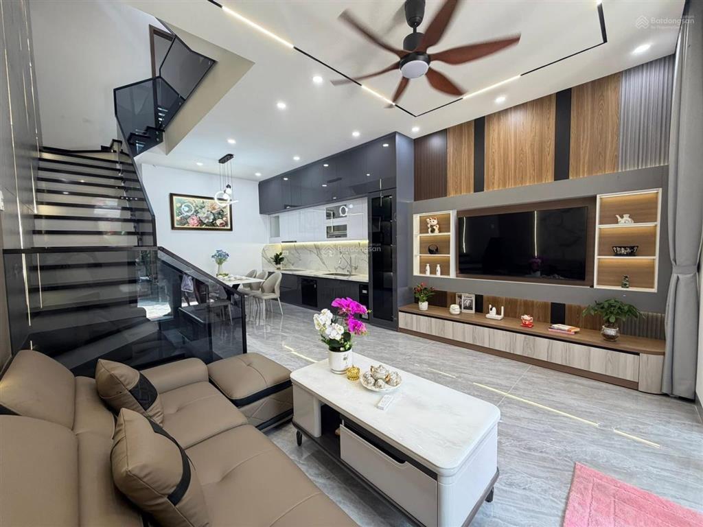 Bán nhà 3 tầng full nội thất đường hoà minh 15, liên chiểu, đà nẵng