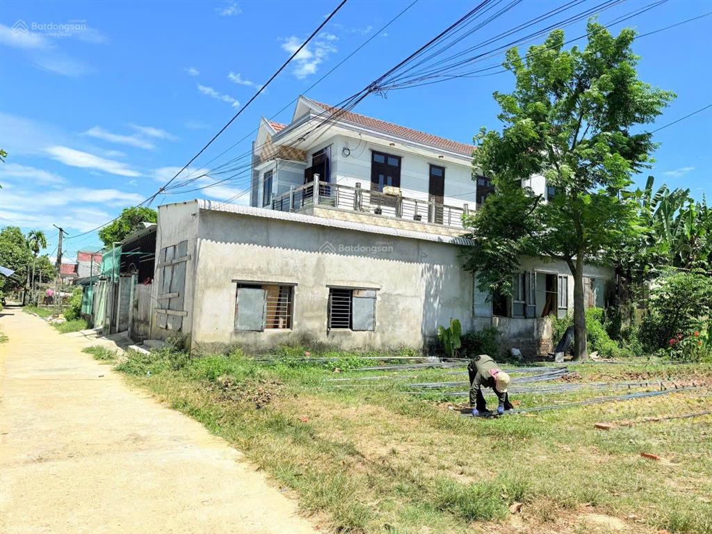 Chú 8 con cần bán 4 lô nam hội an( tp. đà nẵng) đường thông ngay sông  160m2 ful thổ cư, ngang 6m.