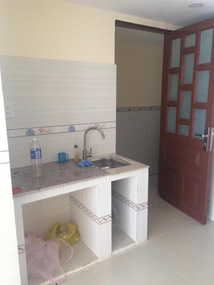 Cho thuê phòng trọ số 363 phạm văn bạch, phường 15, tân bình, dt 18m2, giá 2,3 triệu/tháng