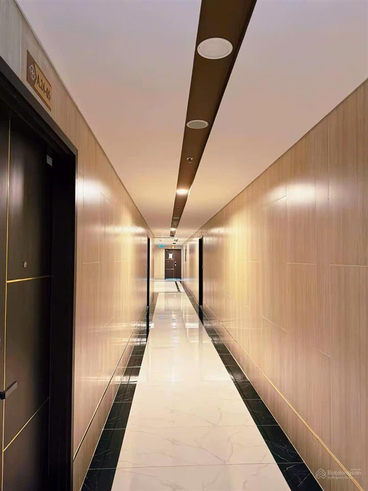 Duplex penthouse 2 tầng, giá 8.99 tỷ  156.86m2, 2 ban công, view biển đông nam, 3pn, 2 phòng khách