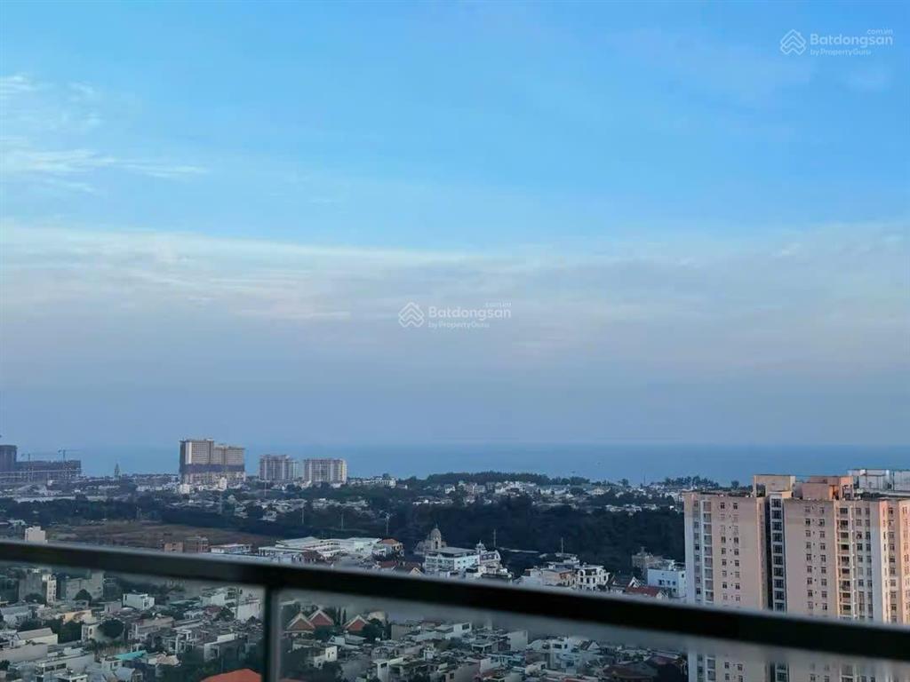 Duplex penthouse 2 tầng, giá 8.99 tỷ  156.86m2, 2 ban công, view biển đông nam, 3pn, 2 phòng khách