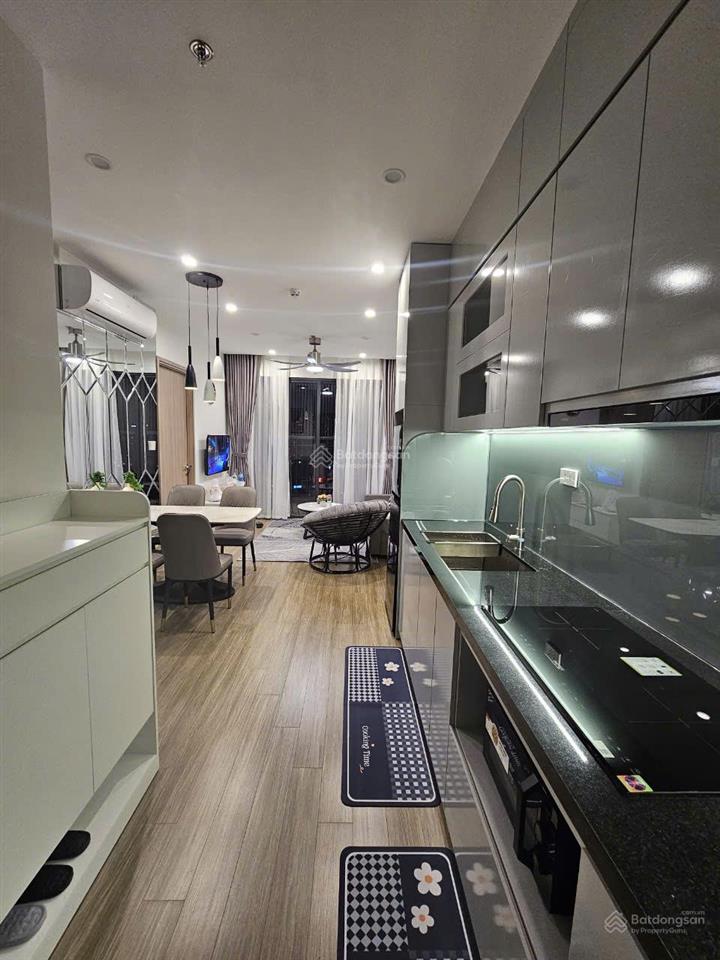 Căn hộ 2 phòng ngủ, đủ đồ đẹp, giá tốt, gần hồ tại vinhomes smart city, chỉ từ 10tr  0985 609 ***