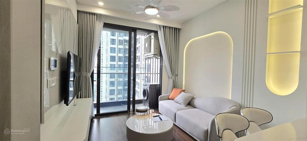 Căn hộ 2 phòng ngủ, đủ đồ đẹp, giá tốt, gần hồ tại vinhomes smart city, chỉ từ 10tr  0985 609 ***