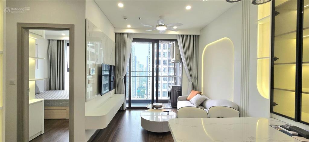 Căn hộ 2 phòng ngủ, đủ đồ đẹp, giá tốt, gần hồ tại vinhomes smart city, chỉ từ 10tr  0985 609 ***