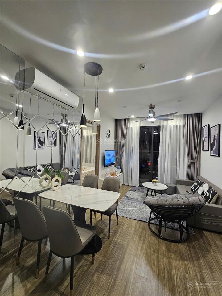 Căn hộ 2 phòng ngủ, đủ đồ đẹp, giá tốt, gần hồ tại vinhomes smart city, chỉ từ 10tr  0985 609 ***