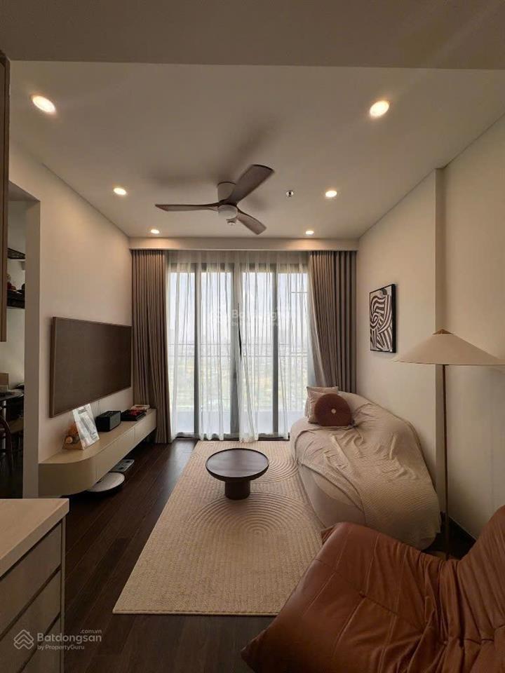 Căn hộ 2 phòng ngủ, đủ đồ đẹp, giá tốt, gần hồ tại vinhomes smart city, chỉ từ 10tr  0985 609 ***