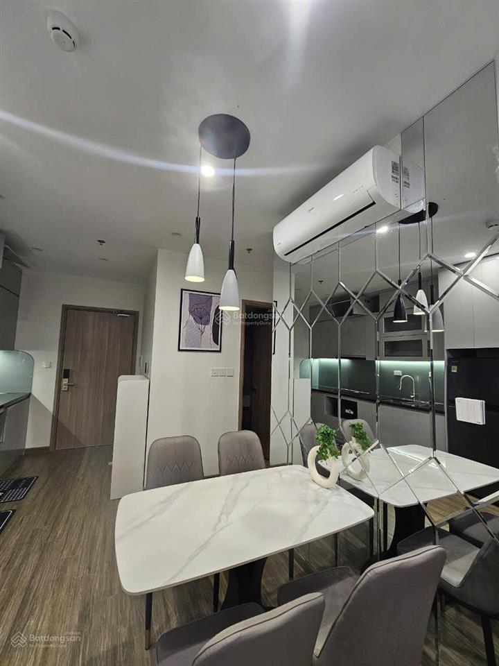 Căn hộ 2 phòng ngủ, đủ đồ đẹp, giá tốt, gần hồ tại vinhomes smart city, chỉ từ 10tr  0985 609 ***