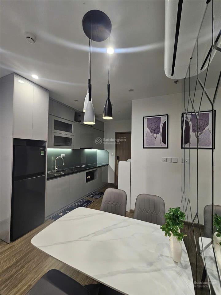 Căn hộ 2 phòng ngủ, đủ đồ đẹp, giá tốt, gần hồ tại vinhomes smart city, chỉ từ 10tr  0985 609 ***