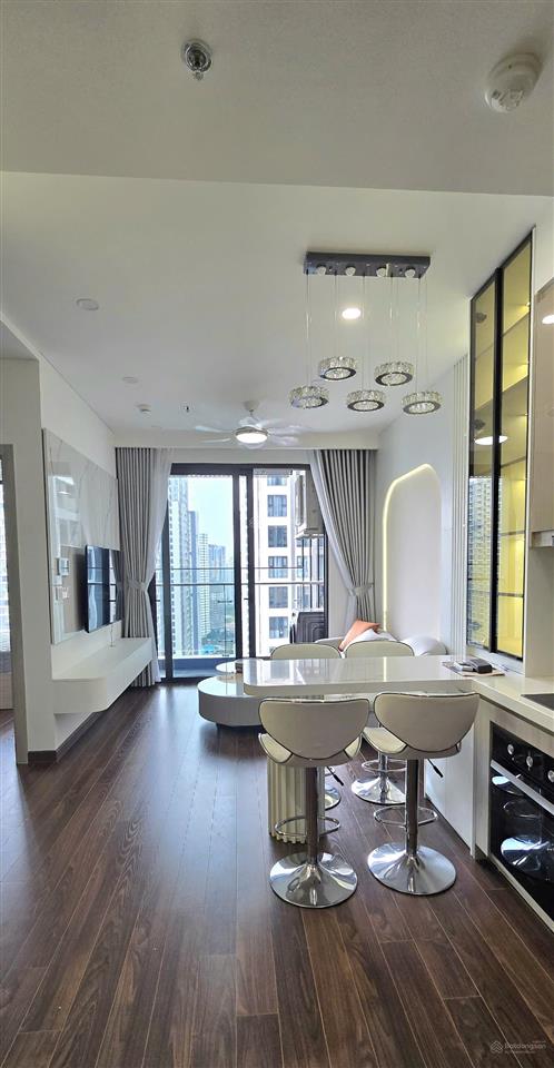 Căn hộ 2 phòng ngủ, đủ đồ đẹp, giá tốt, gần hồ tại vinhomes smart city, chỉ từ 10tr  0985 609 ***
