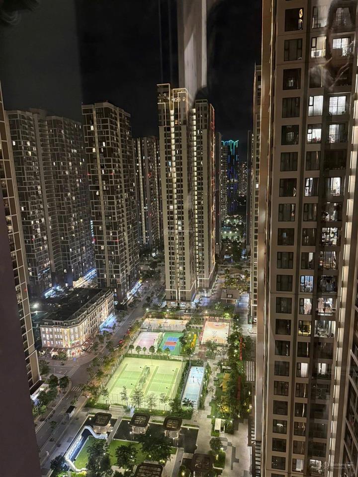 Nội thất sang trọng, gần nhà xe, bể bơi trong nhà  1ngủ+ 48m² tại masteri smart city