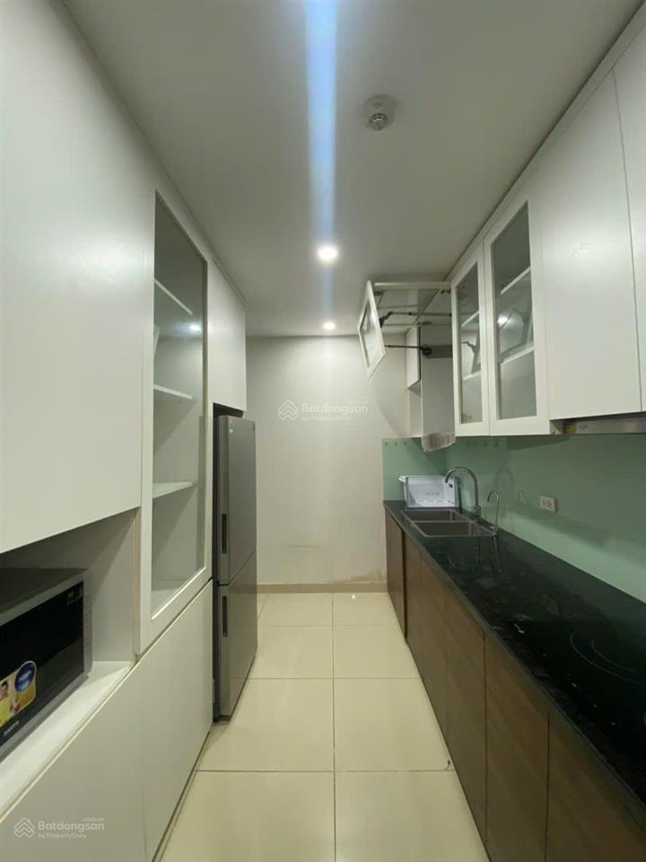 Tôi chính chủ cho thuê 3 ngủ goldmark full đồ, chỉ việc vào ở