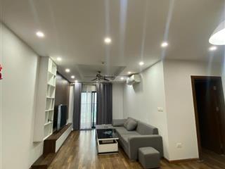 Tôi chính chủ cho thuê 3 ngủ goldmark full đồ, chỉ việc vào ở