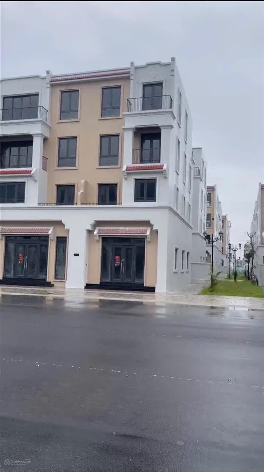 Cho thuê liền kề xẻ khe 136m2 mặt đại lộ ban mai