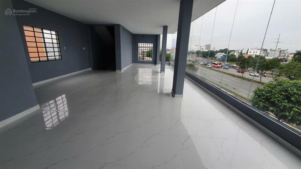Tòa nhà 4 tầng mặt tiền phạm văn đồng cực víp giảm giá để bán trước tết
