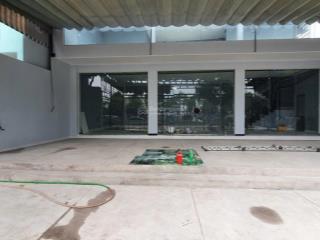 Tòa nhà 4 tầng mặt tiền phạm văn đồng cực víp giảm giá để bán trước tết