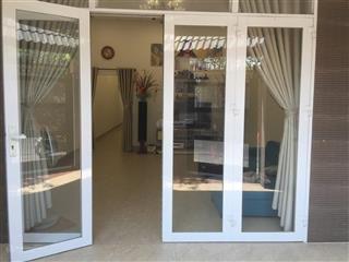 Bán nhà mặt tiền ngay bệnh viện thủ đức giá cực rẻ...