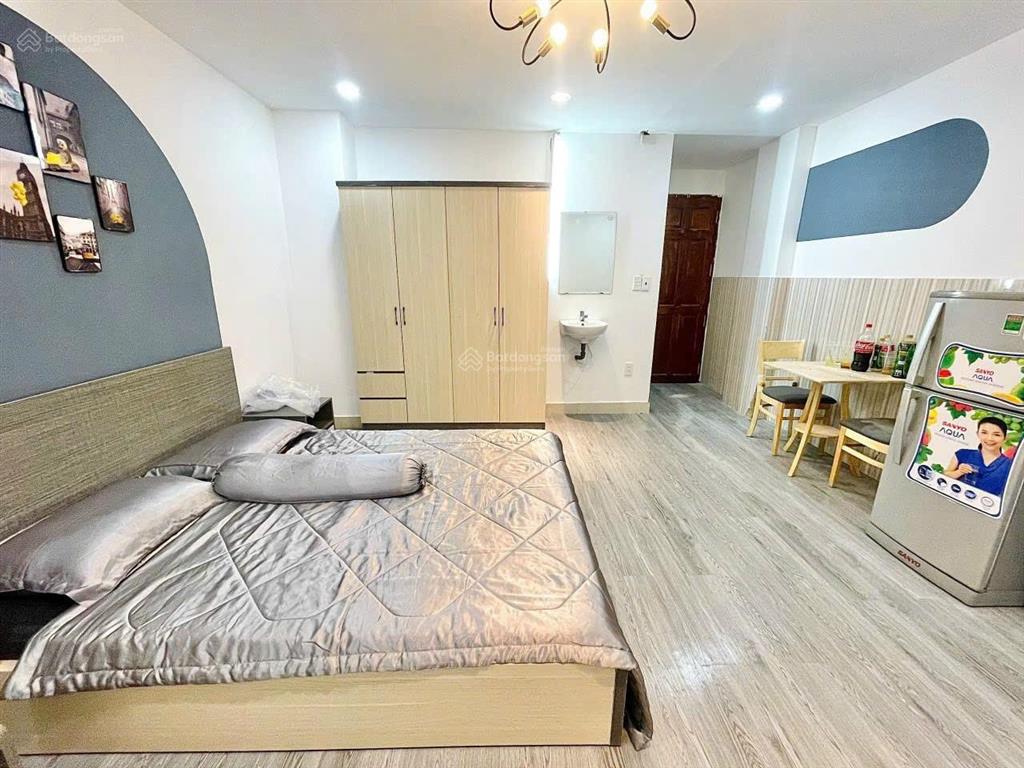Nhà mới chưa ở có thang máy giá cực rẻ