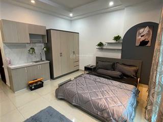 Nhà mới chưa ở có thang máy giá cực rẻ
