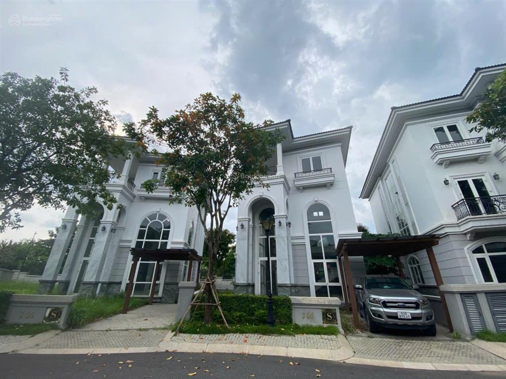 Bán biệt thự đơn lập sol villas dt 264m2 giá 31 33 tỷ. duy nhất  0939 968 ***