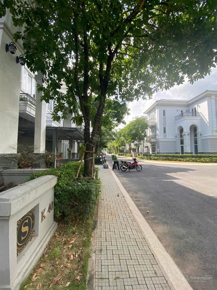 Bán biệt thự đơn lập sol villas dt 264m2 giá 31 33 tỷ. duy nhất  0939 968 ***