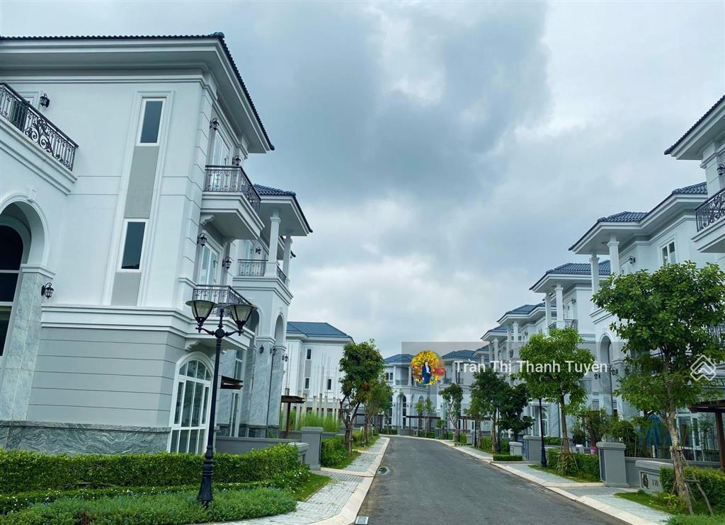 Duy nhất căn góc sol villas 187m2 giá 22.5 tỷ, sổ hồng riêng.  0939 968 ***