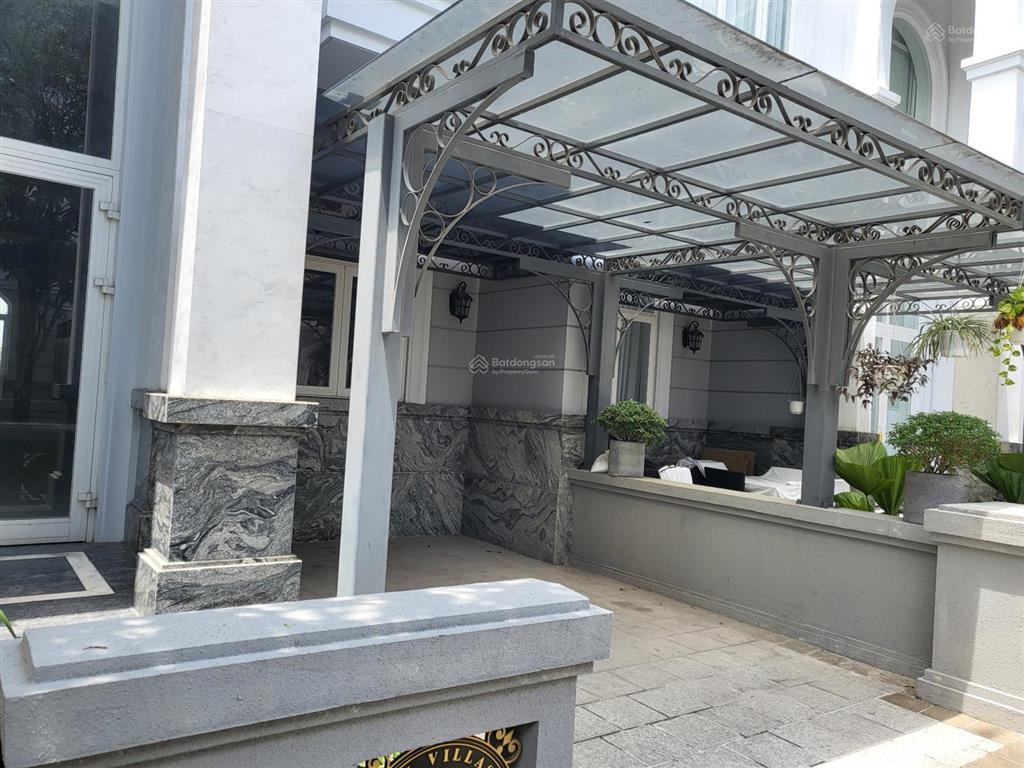 Duy nhất căn góc sol villas 187m2 giá 22.5 tỷ, sổ hồng riêng.  0939 968 ***