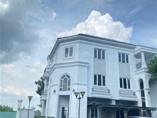 Hàng hiếm, giá tốt, duy nhất căn góc 2 mặt tiền, 187m2 giá 22,5 tỷ. sổ hồng riêng.  0939 968 ***
