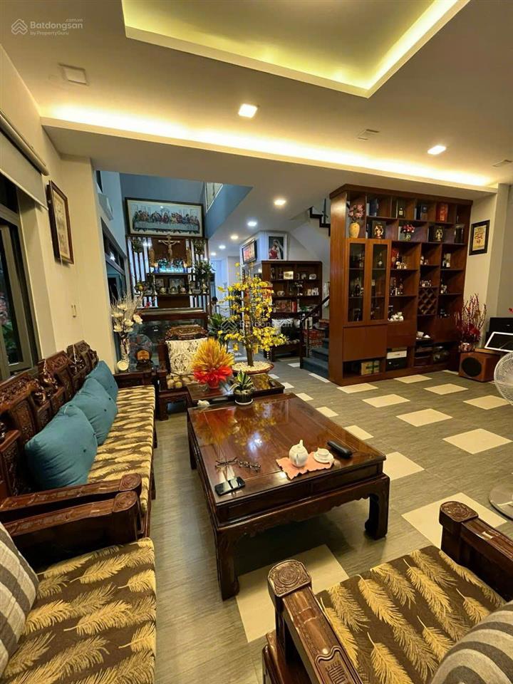 Biệt thự song lâp phố đông, 190m2 nội thất hiện đại giá 23 tỷ, hướng đn.  0939 968 ***