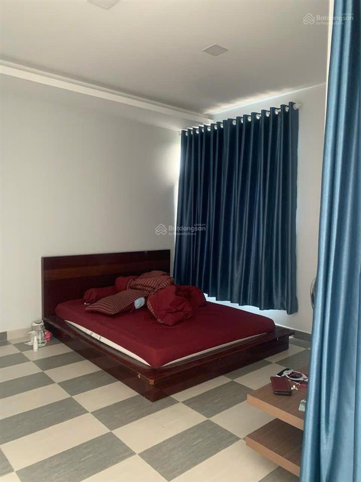Biệt thự song lâp phố đông, 190m2 nội thất hiện đại giá 23 tỷ, hướng đn.  0939 968 ***