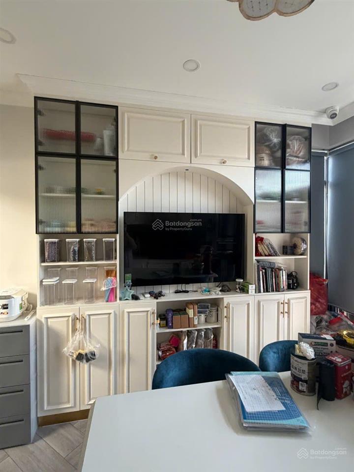 Nhà liền kề 120m2 giá 15.8 tỷ, nt tân cổ điển sang trọng. khu an ninh yên tĩnh.  0939 968 ***