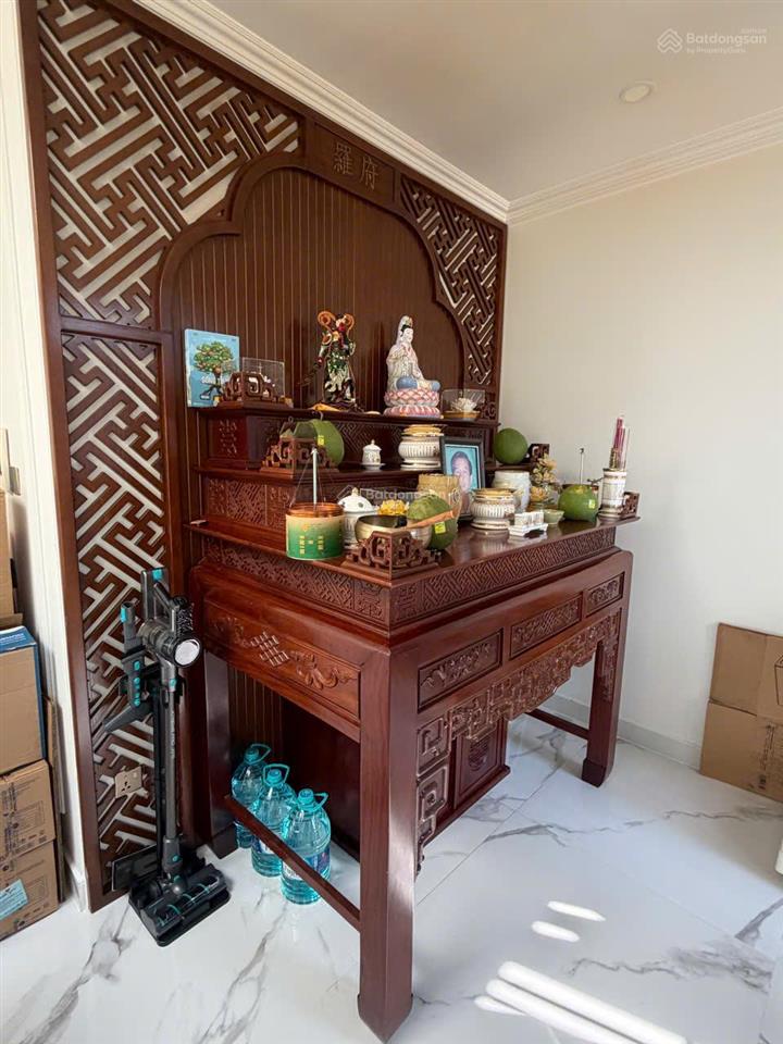 Nhà liền kề 120m2 giá 15.8 tỷ, nt tân cổ điển sang trọng. khu an ninh yên tĩnh.  0939 968 ***