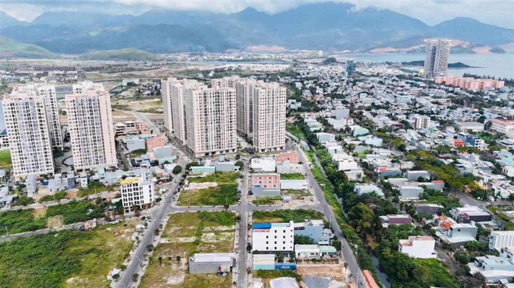 Chính chủ cần bán lô đất nền đường võ tự đông nam sạch đẹp, vị trí đẹp, gần đường lớn 15m