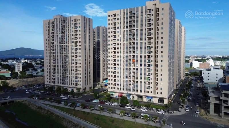Cần bán biệt thự đơn lập lakeside đường 15m view kênh sổ sẵn cá nhân view thoáng đẹp 300m2
