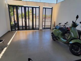 Nhà đẹp giá tốt  chính chủ cần bán nhà tại lakeside đường trung lập 11 mới xây