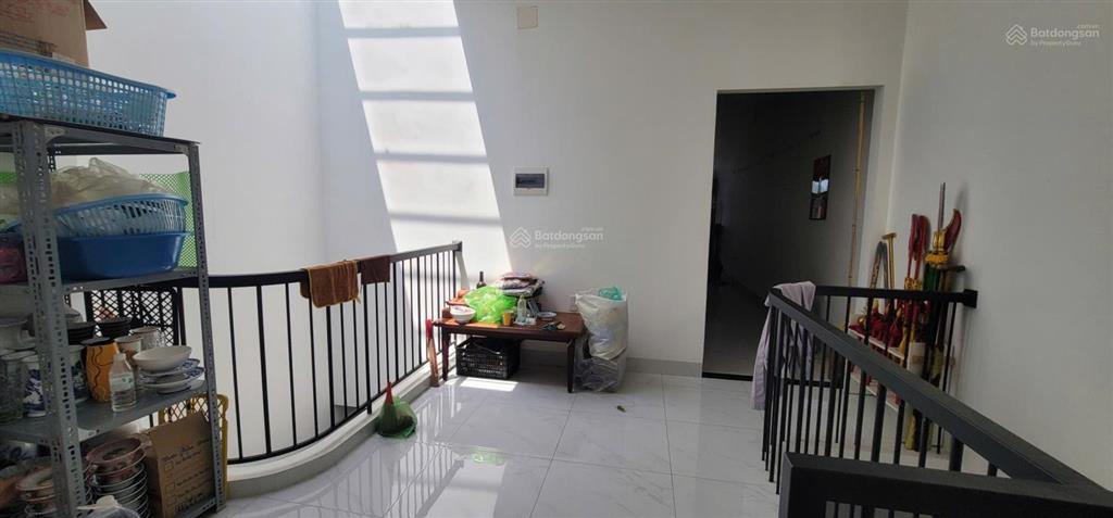 Nhà đẹp giá tốt  chính chủ cần bán nhà tại lakeside đường trung lập 11 mới xây