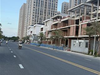 Bán nhà biệt thự vip đẹp, view sông và công viên, thuận lợi kinh doanh, khu sầm uất, đường 15m
