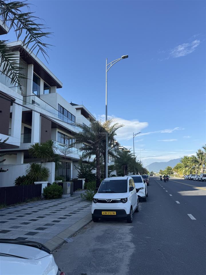 Bán đất biệt thự lakeside mặt đường 15m, view kênh, view công viên 200m cực đẹp