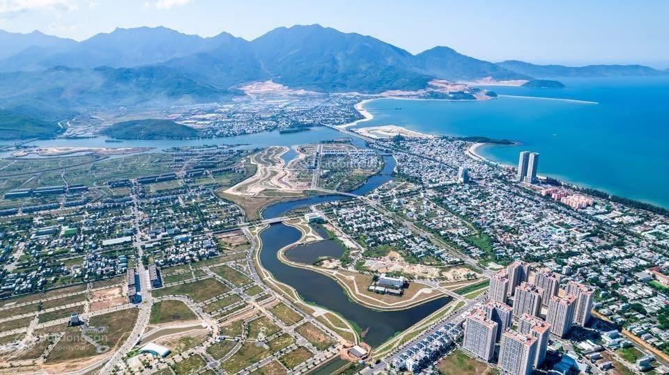 Chính chủ cần bán lô đất nền kđt golden hill a2 gần trường, 125m2 xây tự do tối đa 5,5 tầng