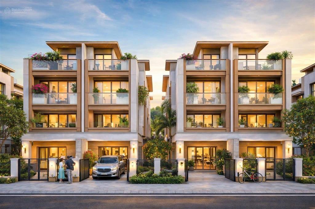 Cho thuê nhà shophouse 4 tầng có thang máy mặt bằng đẹp, phù hợp kinh doanh & văn phòng