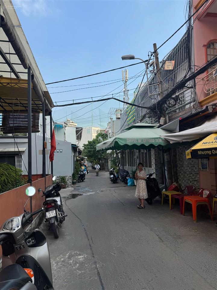 Bán nhà 1 trệt 1 lầu, đường ngô tất tố, giáp quận 1 giá chỉ 5 tỷ